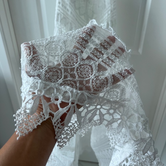 L’ATISTE by Amy White Lace Maxi Dress – Size S - Picture 5 of 12